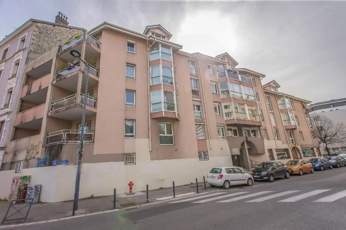 Le Petit Parfait Apartment Grenoble 0*,  France